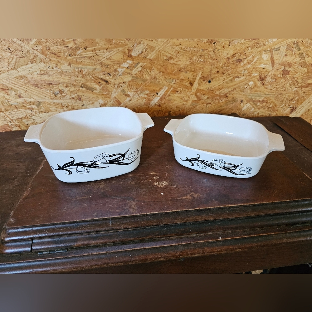 Black Tulip Lyric Corningware Dishes